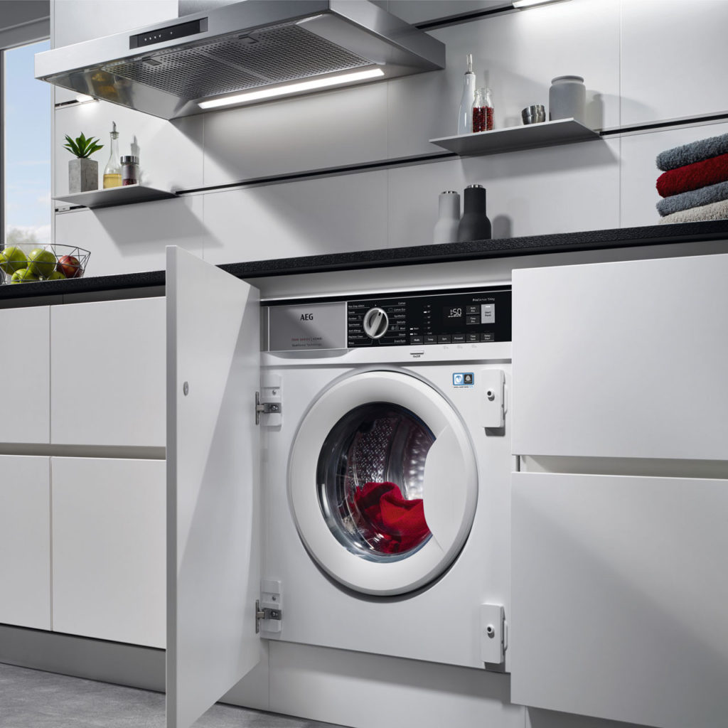 Встраиваемая стиральная машина на кухне под столешницей размеры фото
